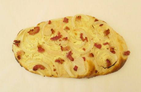 Zwiebelfladen mit Speck